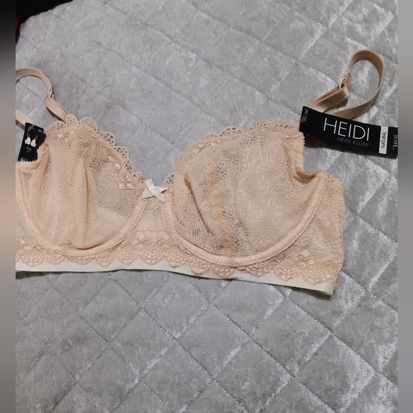 Heidy  Klum Cream Intimates Bra for Comfort and Style - Picture 2 of 10